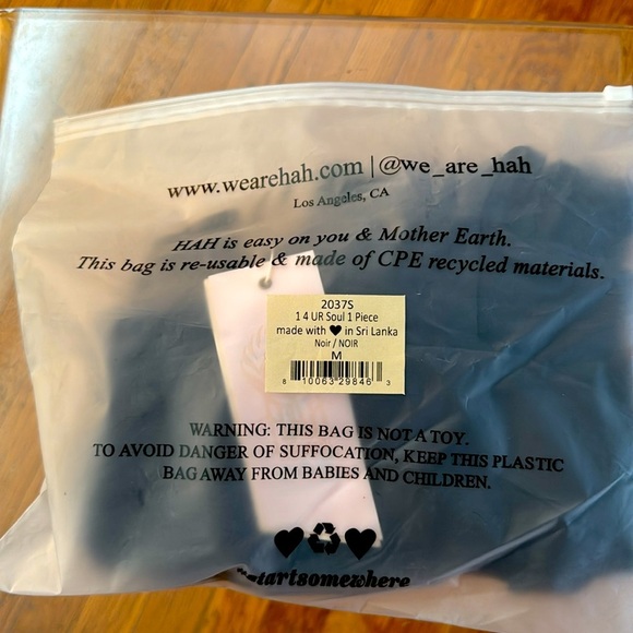 NWT $148 FP X HAH 1 4 Ur Soul One-Shoulder One-Piece Swimsuit Noir Black MEDIUM - Picture 9 of 10